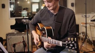 Quincy Jones talks about Ollie Howell Thumbnail
